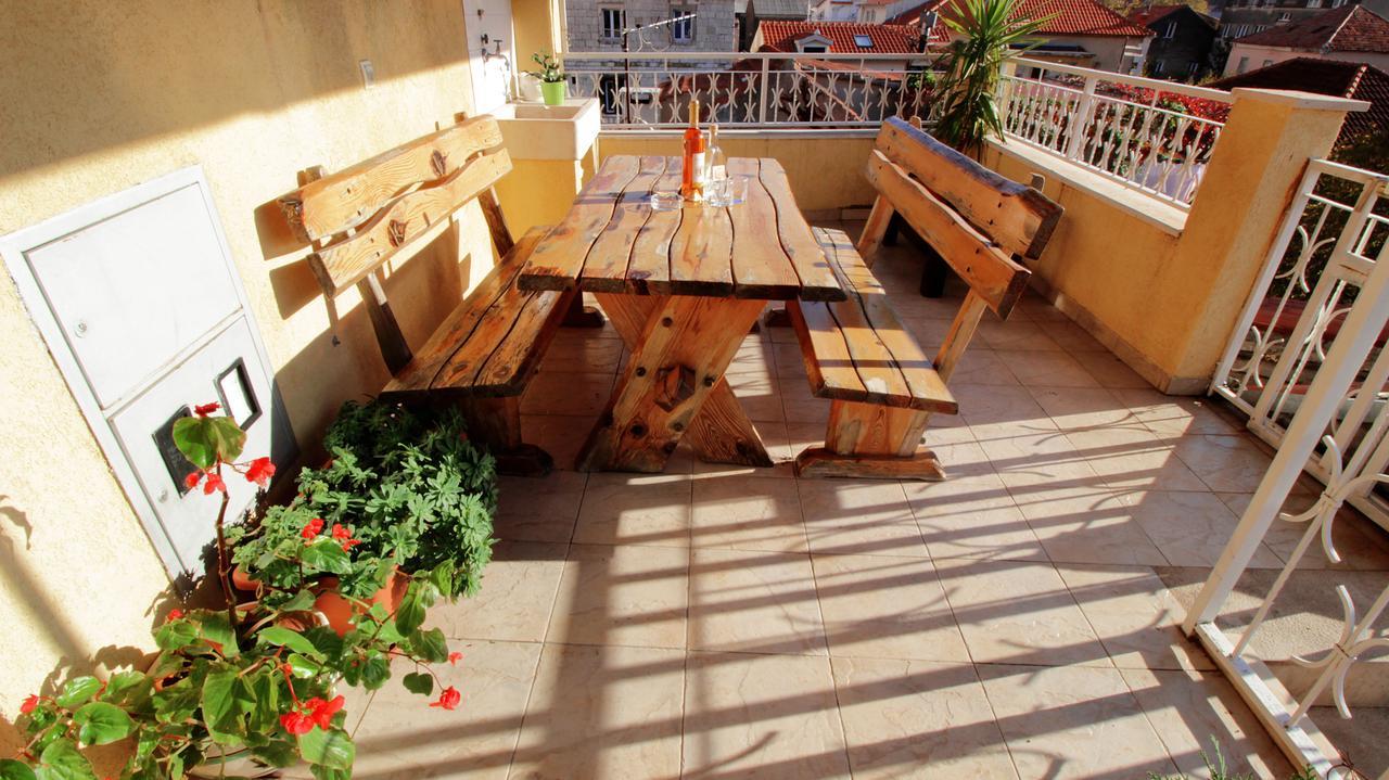 Apartment Ivanka Omiš Exterior foto